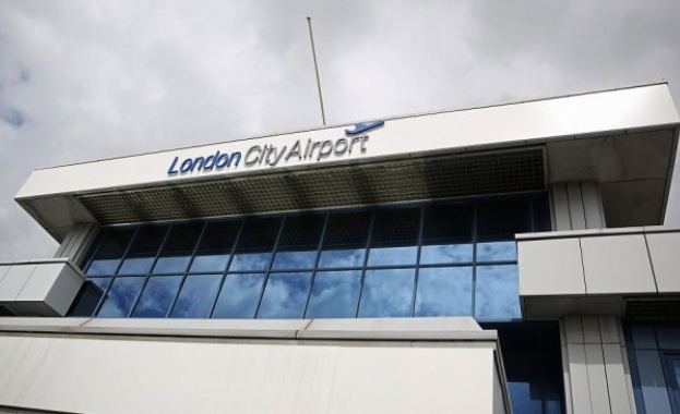 Летище Лондон Сити евакуирано заради "инцидент с химикал"