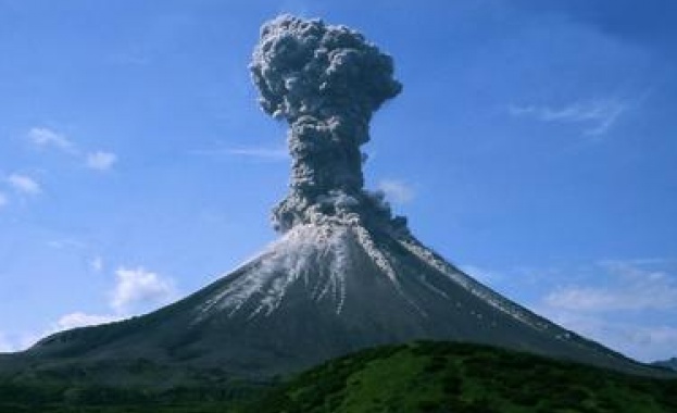 Руски вулкан изригна на височина 7 км