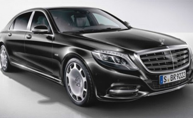 Хибридът Mercedes-Benz S500e ще получи функция за безконтактно зареждане