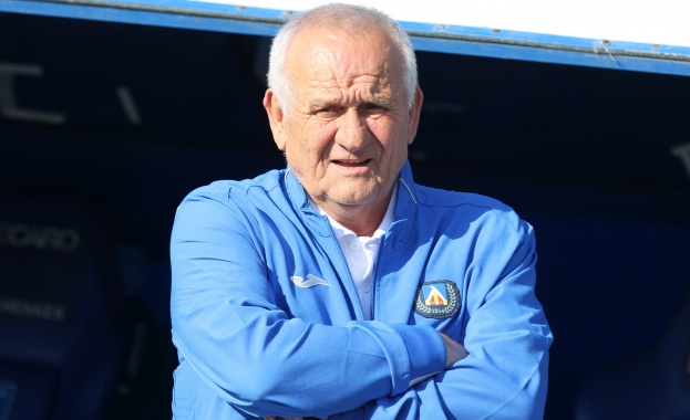 Треньорът на „Левски“ Люпко Петрович подаде оставка