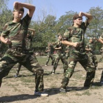 Руските десантчици започнаха мащабни учения в Крим