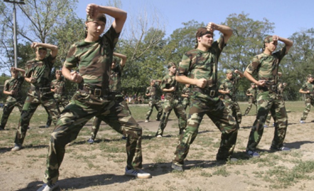 Руски десантчици тренират в Египет (Видео)