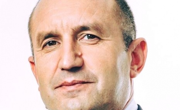 Радев: Аз мога да ви кажа какво съм направил за НАТО - рискувал съм си живота всеки ден. А вие?