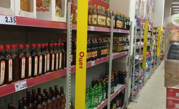 Две търговски вериги отделят синтетичния оцет 