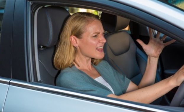 Жените-шофьорки по-зли зад волана