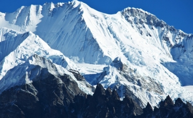 Руснак направи скок от шестия по височина връх в света