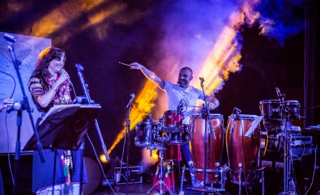 Нина Николина, Калин Вельов, Екатерина Ангелова с нов радиосингъл „Чичовите конье”