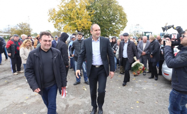 Румен Радев: Държавата се е отдръпнала от цели региони. Време е за промяна