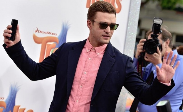 Няма да наказват Джъстин Тимбърлейк заради селфито в Тенеси