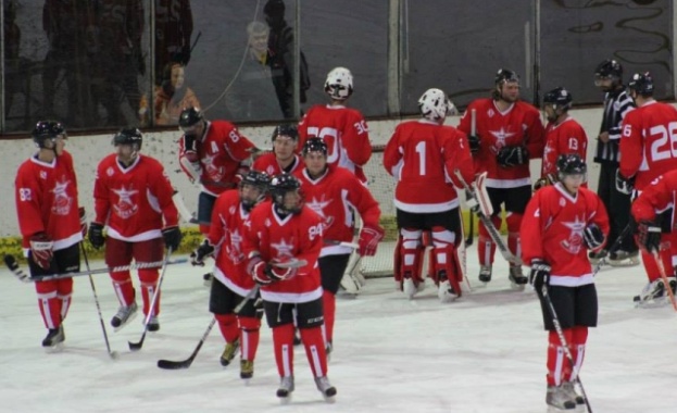 Русия и Канада първи в групите на световното по хокей на лед 