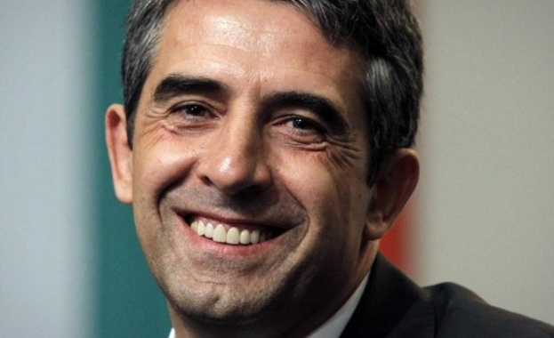 "Този палячо за каква работа кандидатства пък сега?"