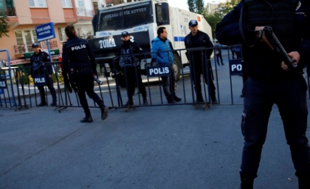 Стрелба затвори летище "Ататюрк" в Истанбул