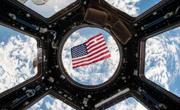 Астронавт от НАСА гласува от Космоса