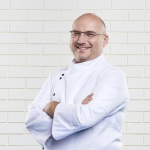Шеф Иван Манчев със звездно участие в новото предаване „Най-добрата коледна вечеря“ по TLC 