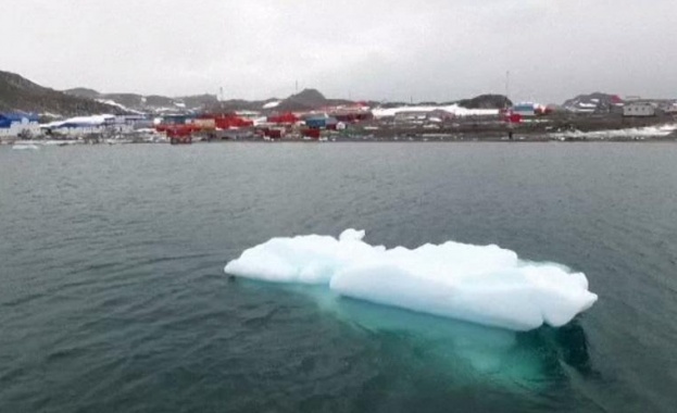Учени ще търсят най-древния лед на Земята