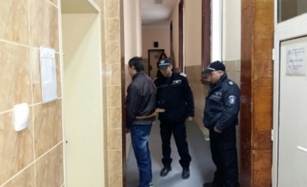 Ученик застава пред съда за убийството на възрастна жена в Медникарово