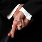 Който е разбрал за една тайна, той вече е научил половината от нея...