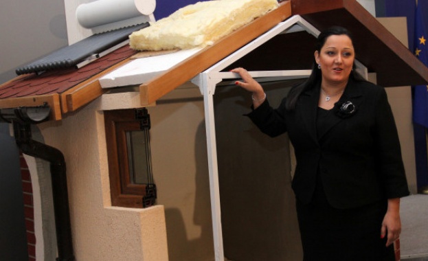 Кадиев: Санирането е огромна корупционна схема. И добре че свършиха парите