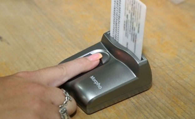 МЗ отлага въвеждането на "пръстовия автентификатор" в извънболничния сектор