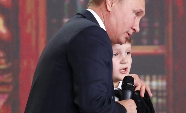 Руските граници не свършват никъде, шегува се Путин с 9-годишен ученик