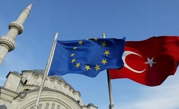 ЕП: ЕС да замрази преговорите за членство на Турция