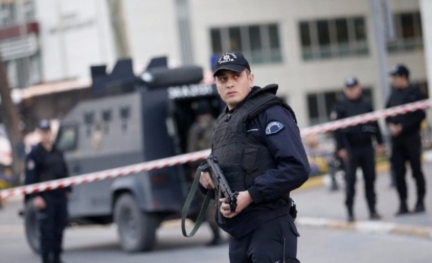 Най-малко двама души са загинали, а 16 са ранените след взрив в южната турска провинция Адана