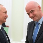 Новият шеф на ФИФА се среща в Путин в Кремъл
