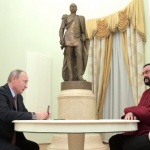 Владимир Путин даде руски паспорт на Стивън Сегал