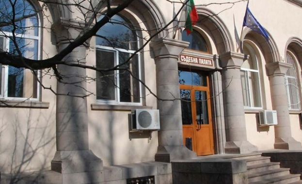 Първите петима, задържани за хулиганство в РПЦ-Харманли, остават в ареста