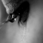 Водата очиства тялото, сълзите – душата