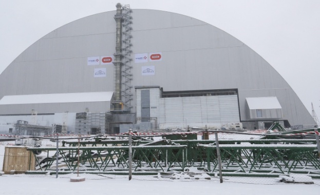 Нов уникален саркофаг покри гръмналия реактор в Чернобил