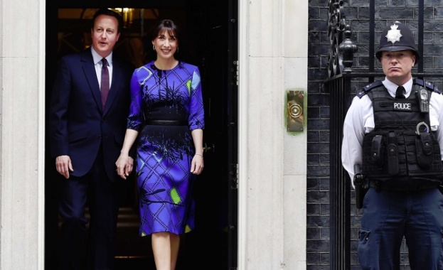 Бившата британска първа дама Саманта Камерън пуска своя модна линия