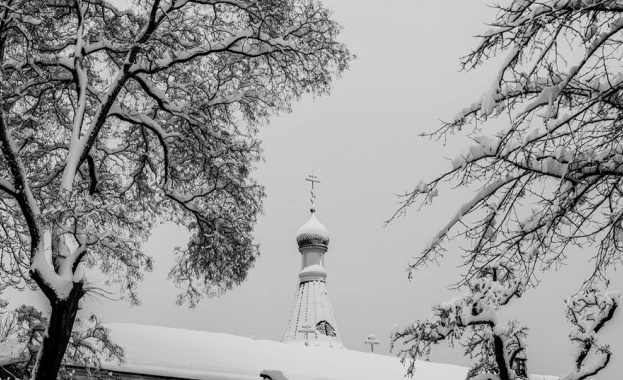 Св. прор. Наум. Св. Филарет Милостиви