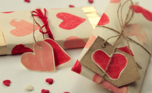 Коледа не е просто времето когато отваряме подаръците си, а ...