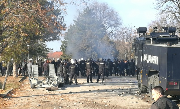 Д. Стефанов: Добрите условия на живот на бежанците не са компромис със сигурността ни