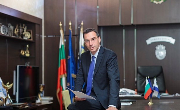 Луди ли са тези, които поискаха оставката на кмета Димитър Николов?