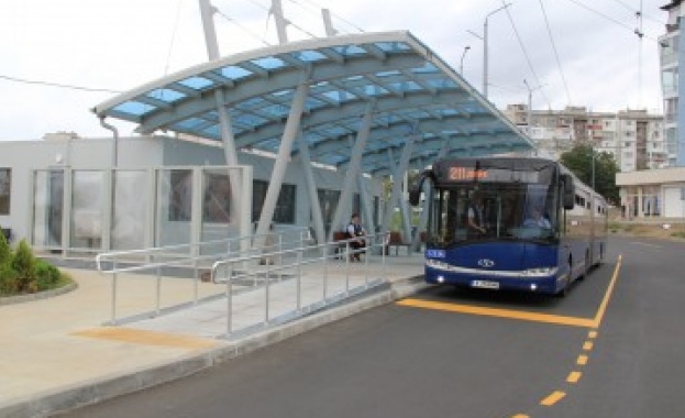 Нови автобусни спирки улесняват придвижването на ученици и работещи в Бургас