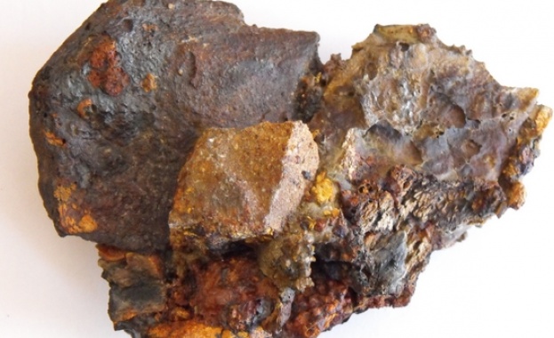 Един от най-редките кристали на Земята е бил намерен в руски метеорит