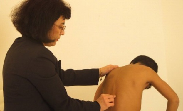 Безплатни прегледи за гръбначни изкривявания в шест столични училища