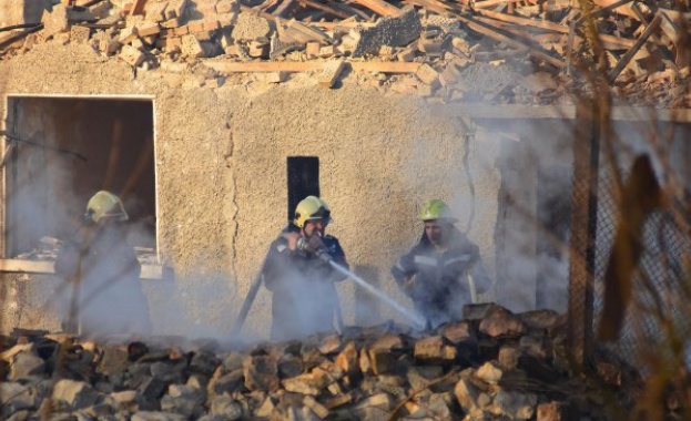 И днес не стана ясно кога хората от Хитрино ще могат да влязат в домовете си 