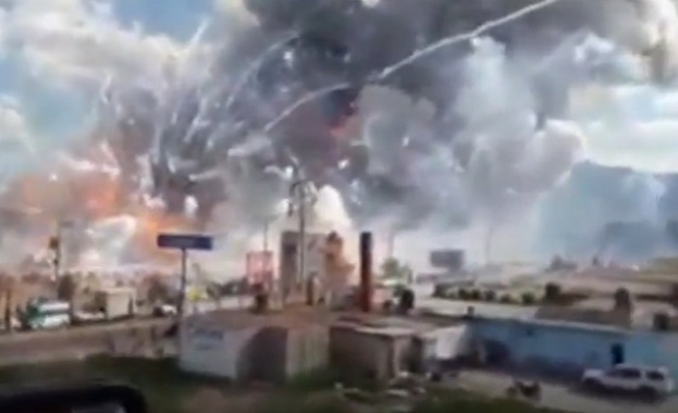 29 души са загинали при експлозия на пазар за фойерверки край Мексико сити