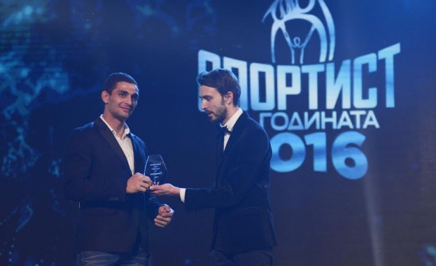 Ивайло Иванов и Денислав Коджабашев с призове от „Еврофутбол“ на „Спортист на годината“