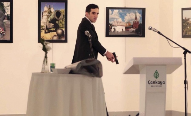 Убиецът на руския посланик бил част от охраната на Ердоган