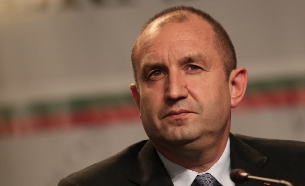 Радев критикува Плевнелиев за отказа да състави служебно правителство