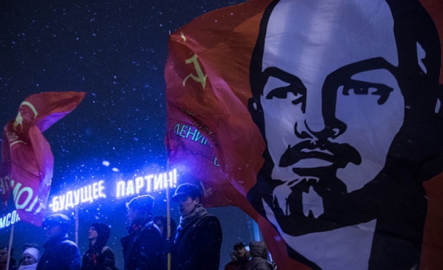 Путин разпореди подготовката за 100-годишнината от Руската революция през 1917 г.