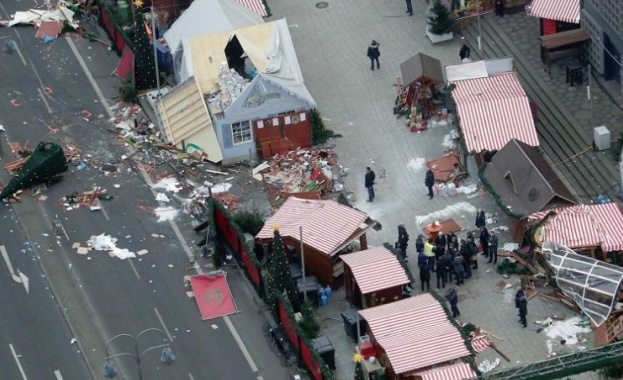 Полският шофьор на камиона убиец в Берлин е бил прострелян часове преди атаката