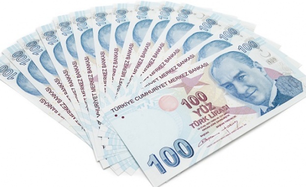 Турската лира се срина спрямо долара!