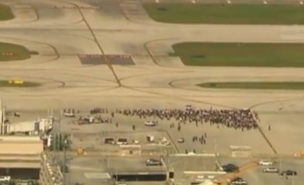 5 души и няколко ранени при стрелба на летище във Флорида ( обновена)