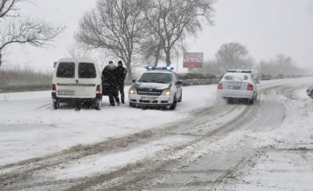 Всички магистрали са почистени и проходими