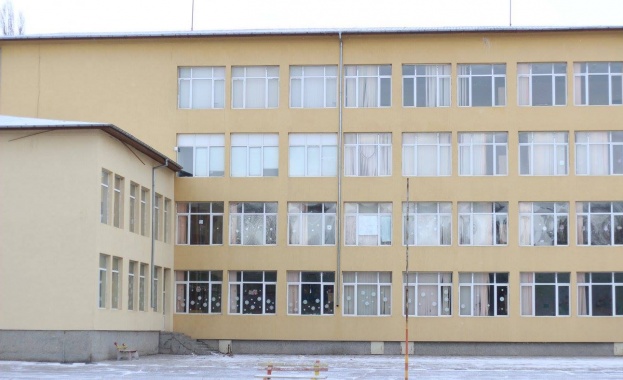 Децата в Хитрино тръгнаха на училище